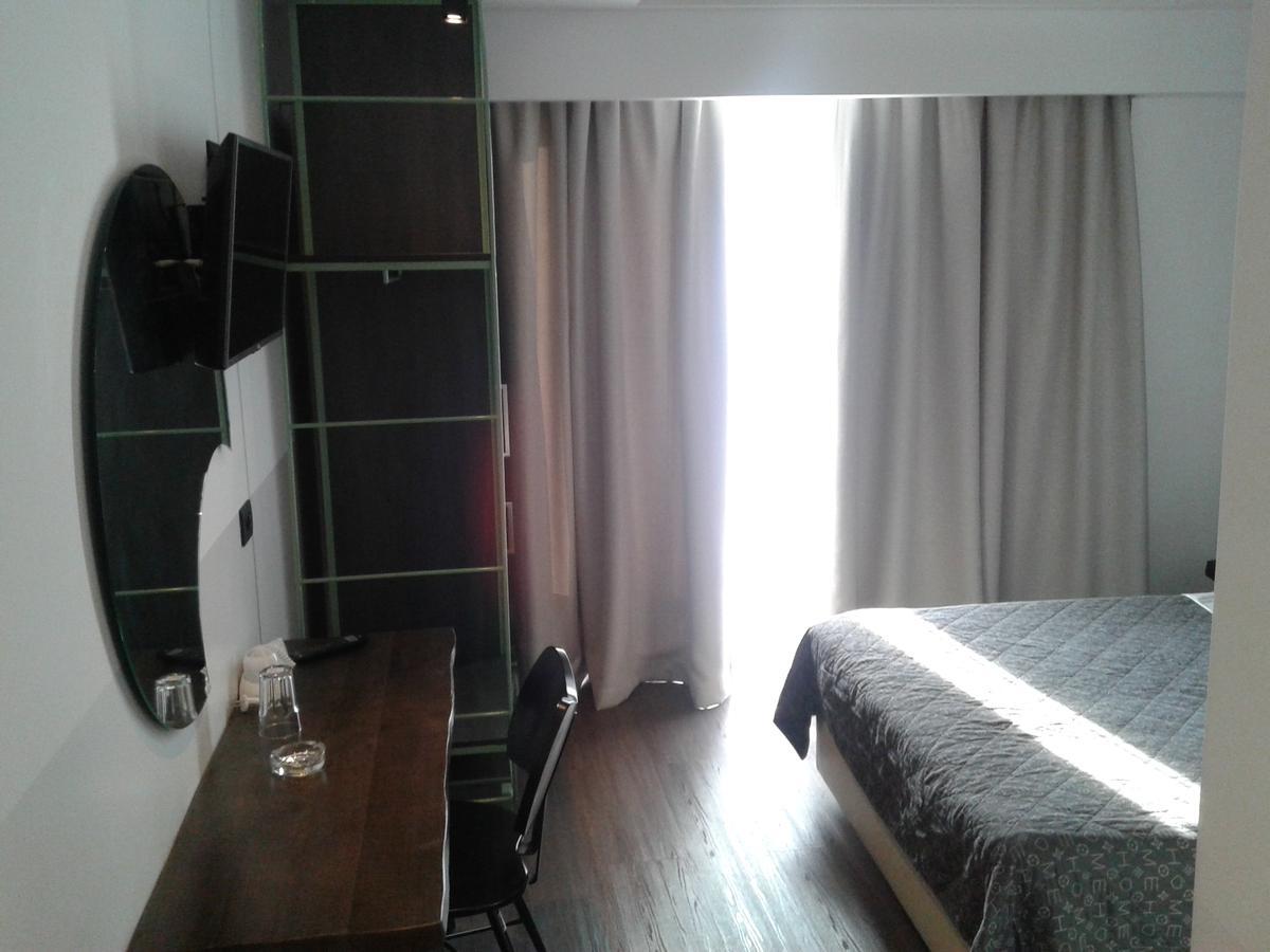 Adonis City Hotel Patras Exterior foto